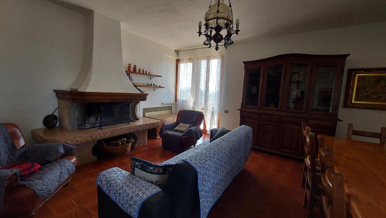 Villa Del Biondo Черталдо Екстериор снимка