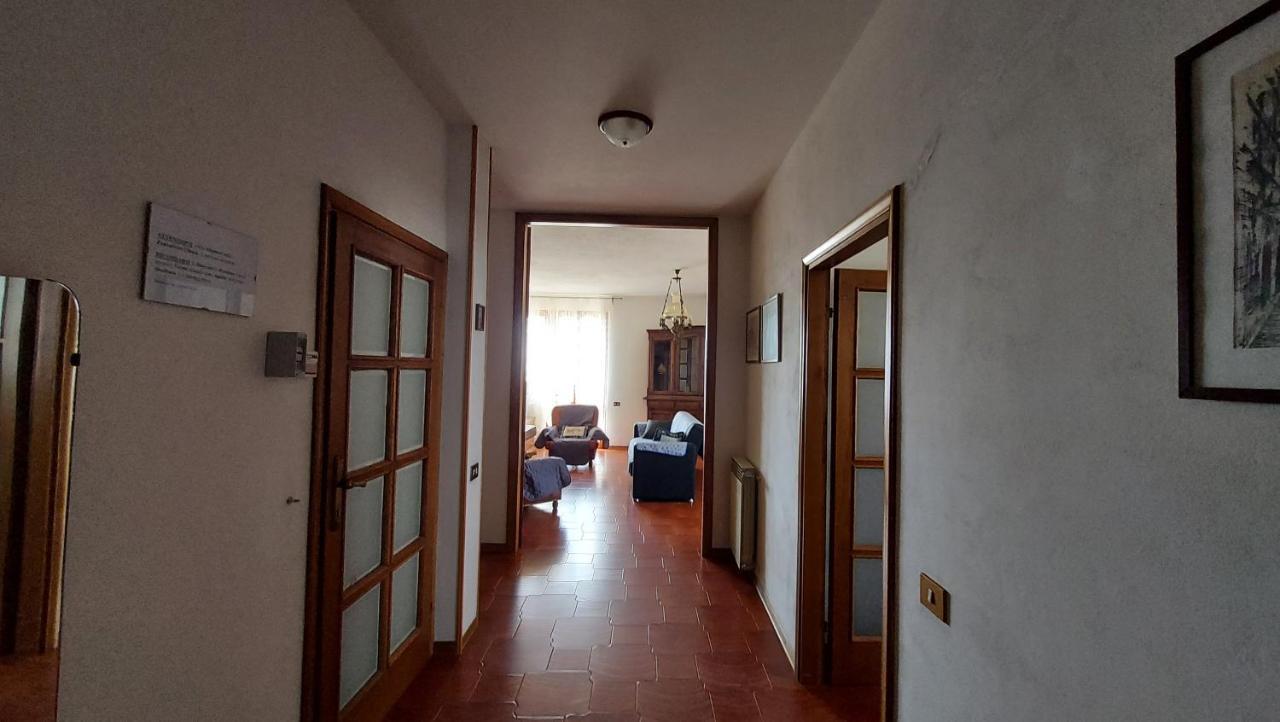 Villa Del Biondo Черталдо Екстериор снимка