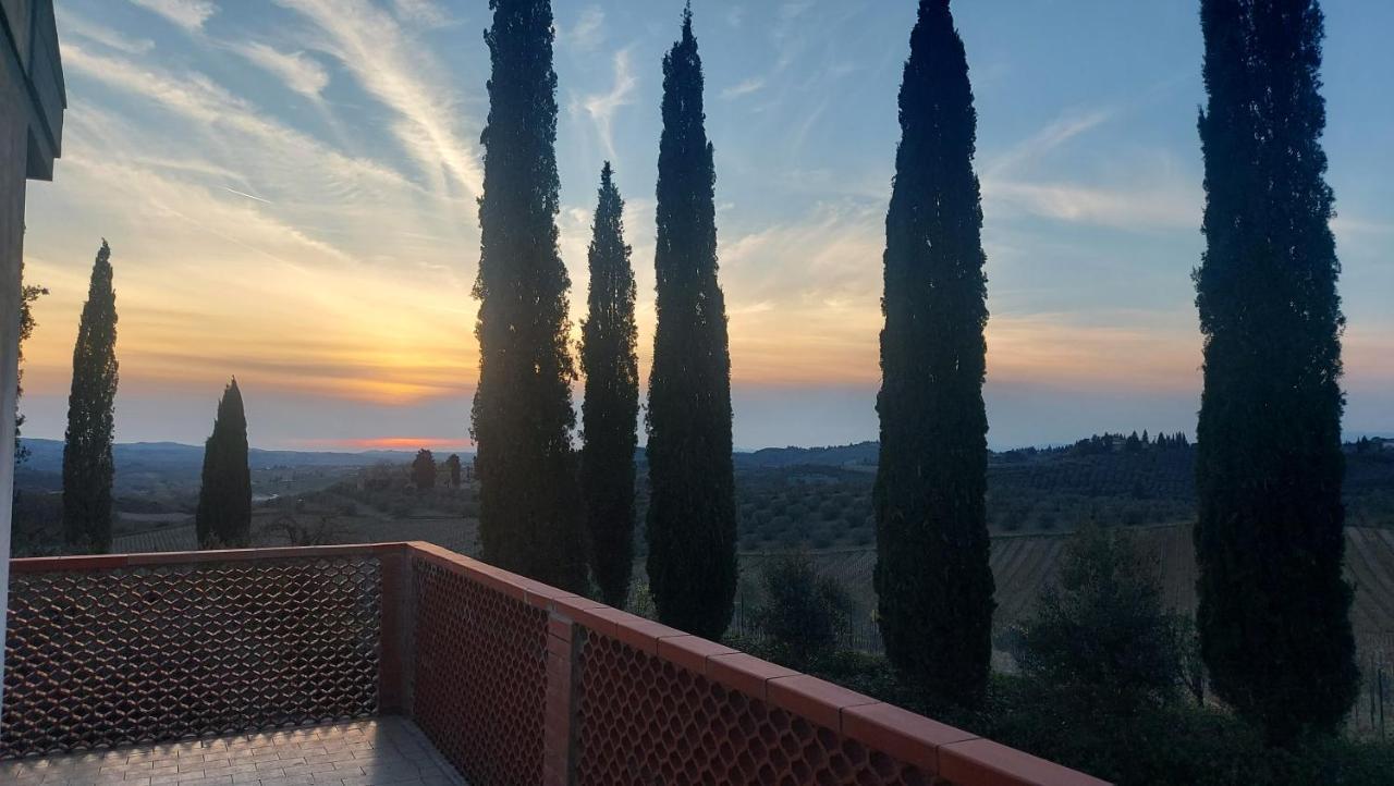 Villa Del Biondo Черталдо Екстериор снимка